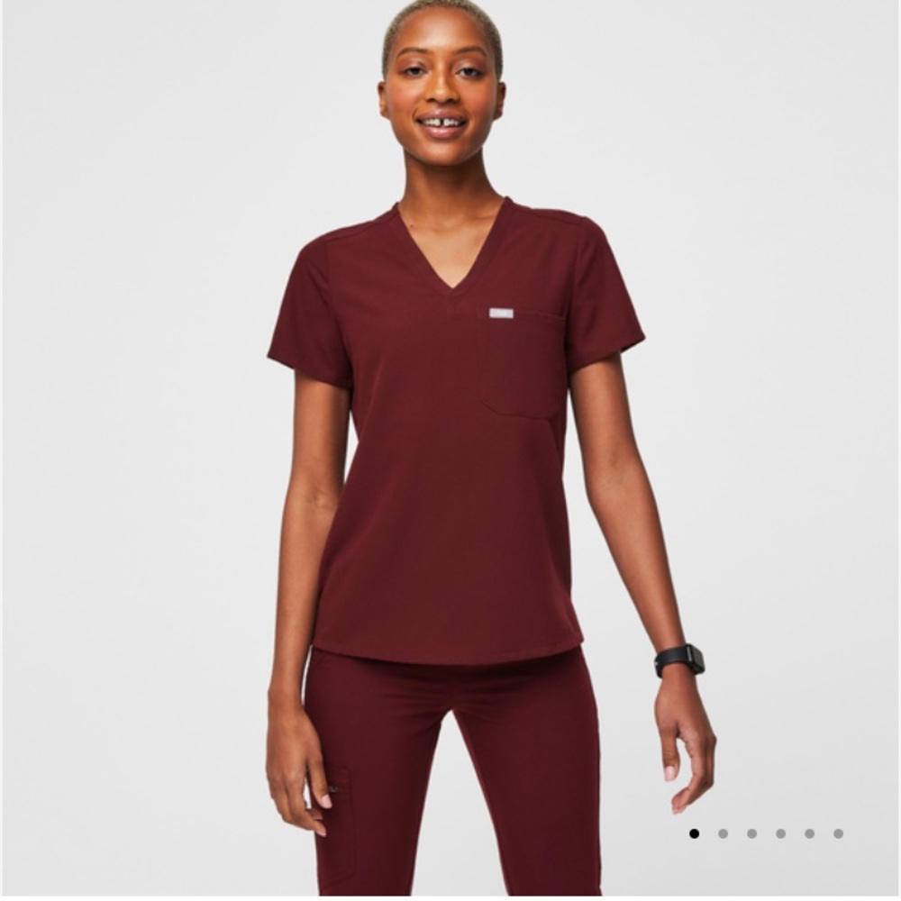 FIGS Catarina One-Pocket Scrub Top S AYA Healthcare